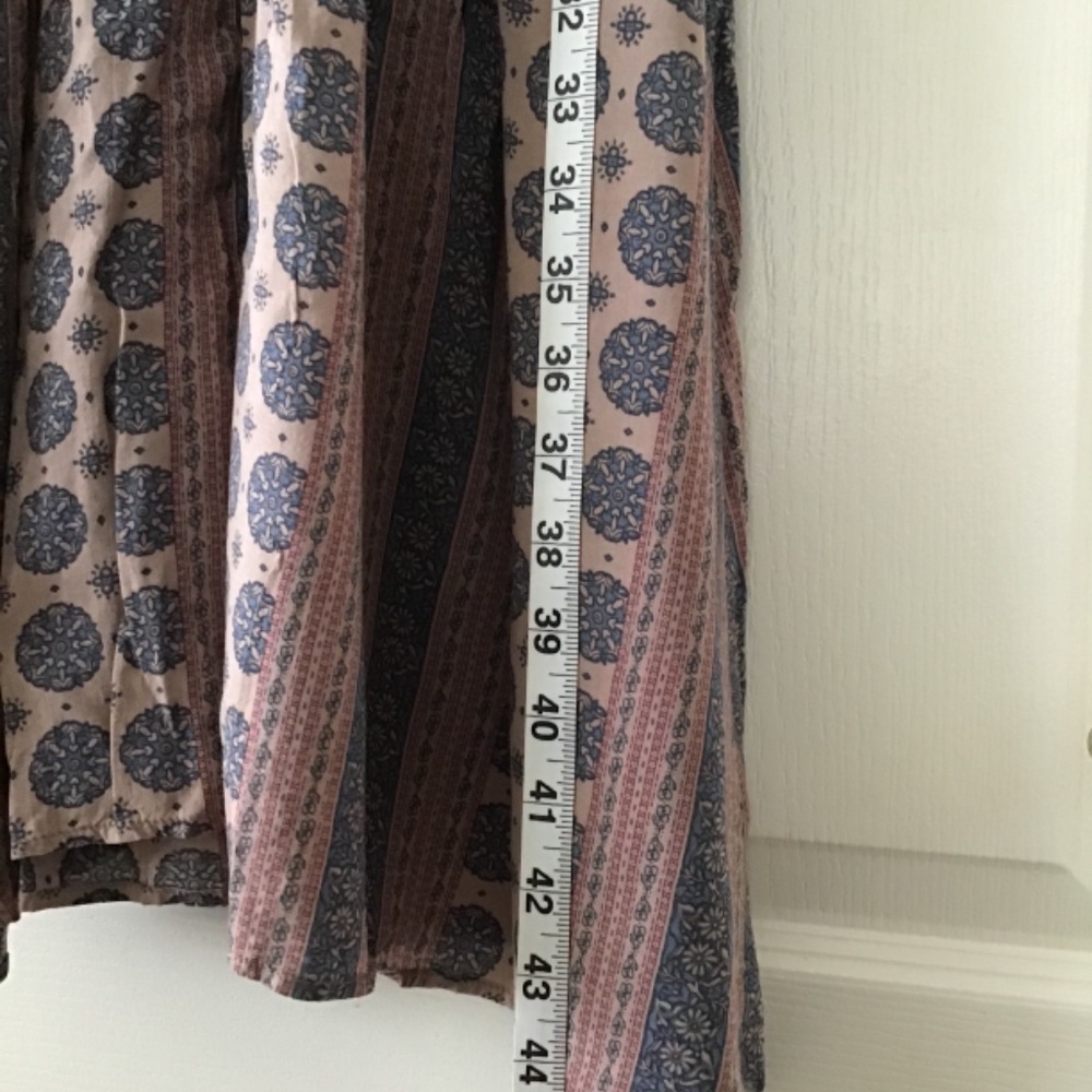 Patterned Dress - Picture 6 of 6